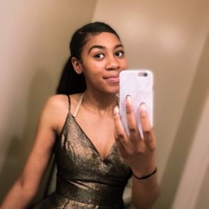 Meet your Posher, Arianna